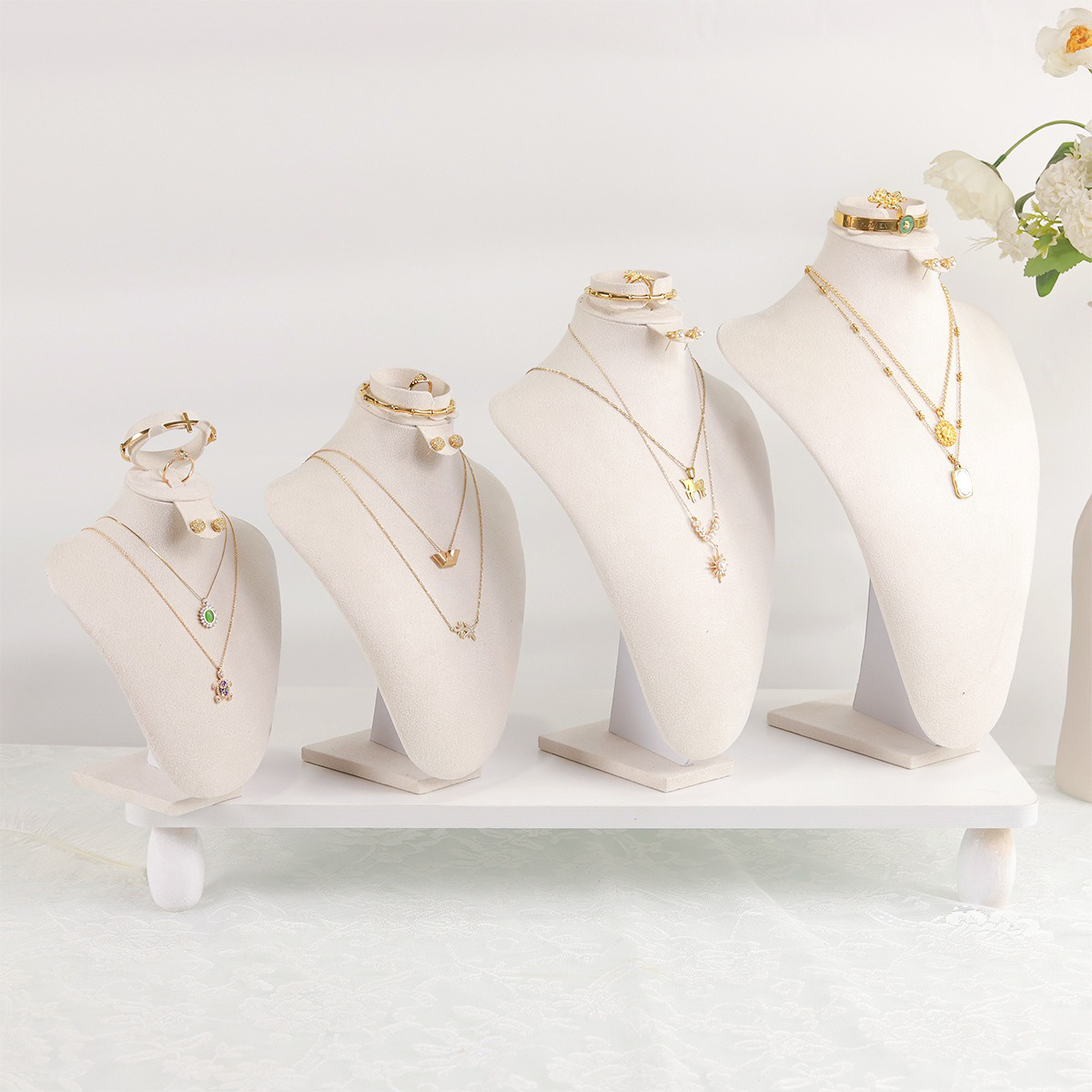 Body Jewelry Display Case - Бархатные бюсты для демонстрации ювелирных изделий