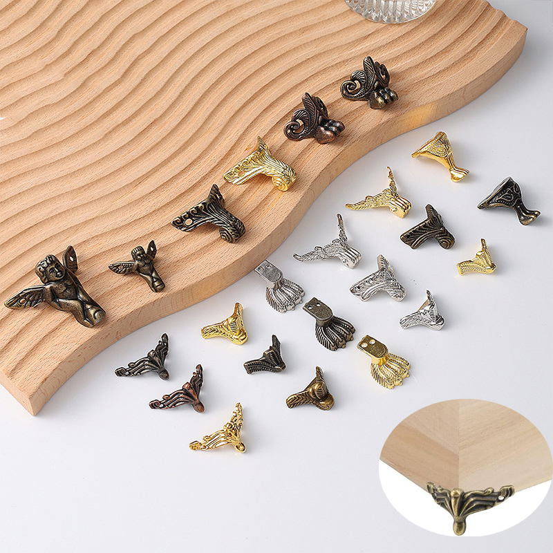 4 антикварных ножек для коробо – обзор и цена Body Jewelry Display Case